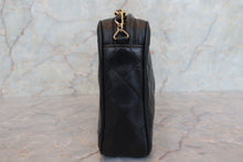 將圖片載入圖庫檢視器 CHANEL/シャネル マトラッセフリンジチェーンショルダーバッグ ラムスキン ブラック/ゴールド金具 ショルダーバッグ 700110156
