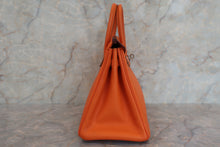 Load image into Gallery viewer, HERMES BIRKIN 25 Epsom leather Orange □K Engraving Hand bag 600050176

