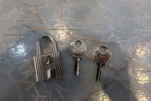 將圖片載入圖庫檢視器 HERMES／エルメス ピコタンロックカザック２ＰＭ トリヨンクレマンス ローズメキシコ/ローズエクストリーム/ルージュクー Z刻印 ハンドバッグ 700060086
