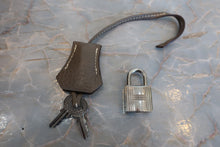 Load image into Gallery viewer, HERMES BIRKIN 30 Clemence leather Etoupe gray □I Engraving Hand bag 700100132
