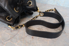 画像をギャラリービューアに読み込む, CHANEL/シャネル ココマーク巾着チェーンショルダーバッグ ラムスキン ブラック/ゴールド金具 ショルダーバッグ 800020094
