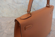 将图片加载到图库查看器，HERMES KELLY 28 Graine Couchevel leather Natural 〇R刻印 Hand bag 800080005
