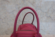 Load image into Gallery viewer, HERMES LINDY 26 Clemence leather Tosca □O Engraving Shoulder bag 800090111
