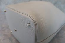 Load image into Gallery viewer, HERMES PICOTIN LOCK GM Clemence leather Pearl gray □R Engraving Hand bag 600050180
