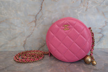 Load image into Gallery viewer, CHANEL Matelasse round chain shoulder bag Lambskin Pink/Gold hadware Shoulder bag 600100051
