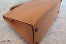 将图片加载到图库查看器，HERMES KELLY 28 Graine Couchevel leather Natural 〇R刻印 Hand bag 800080005
