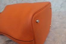 Load image into Gallery viewer, HERMES PICOTIN MM Clemence leather Orange □I Engraving Hand bag 700110147
