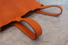 Load image into Gallery viewer, HERMES PICOTIN MM Clemence leather Orange □I Engraving Hand bag 700110147
