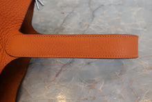 Load image into Gallery viewer, HERMES PICOTIN MM Clemence leather Orange □I Engraving Hand bag 700110147
