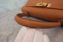 将图片加载到图库查看器，HERMES KELLY 28 Graine Couchevel leather Natural 〇R刻印 Hand bag 800080005
