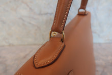 将图片加载到图库查看器，HERMES KELLY 28 Graine Couchevel leather Natural 〇R刻印 Hand bag 800080005
