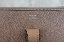 Load image into Gallery viewer, HERMES EVELYNE 3PM Clemence leather Gris tourterelle □L Engraving Shoulder bag 800060089
