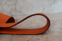 Load image into Gallery viewer, HERMES PICOTIN MM Clemence leather Orange □I Engraving Hand bag 700110147

