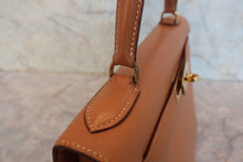 将图片加载到图库查看器，HERMES KELLY 28 Graine Couchevel leather Natural 〇R刻印 Hand bag 800080005
