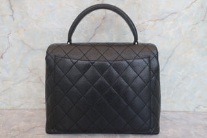CHANEL/シャネル マトラッセ台形ハンドバッグ キャビアスキン ブラック/シルバー金具 ハンドバッグ 700090071
