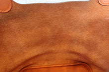 Load image into Gallery viewer, HERMES PICOTIN MM Clemence leather Orange □I Engraving Hand bag 700110147
