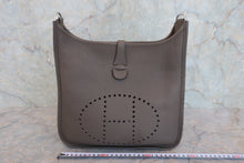 画像をギャラリービューアに読み込む, HERMES／エルメス エブリン3ＰＭ トリヨンクレマンス エタン C刻印 ショルダーバッグ 800060194
