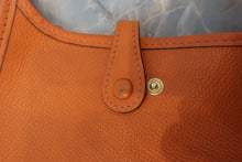 将图片加载到图库查看器，HERMES EVELYNE TPM Epsom leather Orange □H刻印 Shoulder bag 600090129
