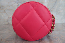 画像をギャラリービューアに読み込む, CHANEL/シャネル シャネル19ラウンドチェーンショルダーバッグ ラムスキン ピンク/ゴールド金具/シルバー金具 ショルダーバッグ 700050190

