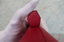 Load image into Gallery viewer, HERMES／BOLIDE 31 Epsom leather Ruby □N Engraving Shoulder bag 700100099
