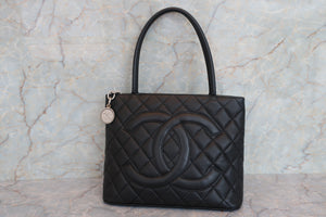 CHANEL/シャネル 復刻トート キャビアスキン ブラック/シルバー金具 トートバッグ 700080017
