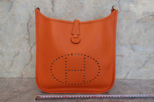 画像をギャラリービューアに読み込む, HERMES／エルメス エブリン1PM ヴォーエプソン オレンジ □I刻印 ショルダーバッグ 700120223
