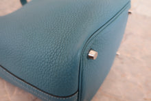 画像をギャラリービューアに読み込む, HERMES／エルメス ピコタンロックＰＭ トリヨンクレマンス ブルージーン □R刻印 ハンドバッグ 800050043
