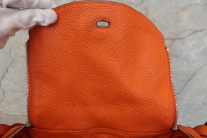 HERMES／エルメス リンディ30 トリヨンクレマンス オレンジ □M刻印 ショルダーバッグ 700030155
