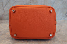 將圖片載入圖庫檢視器 HERMES／エルメス ピコタンロックＰＭ トリヨンクレマンス オレンジポピー T刻印 ハンドバッグ 700060247
