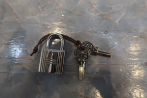 HERMES／エルメス ピコタンロックＰＭ トリヨンクレマンス オレンジポピー T刻印 ハンドバッグ 700060247