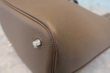 Load image into Gallery viewer, HERMES PICOTIN LOCK ＭＭ Clemence leather Etoupe gray □R Engraving Hand bag 800090140
