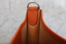 画像をギャラリービューアに読み込む, HERMES／エルメス エブリン1PM ヴォーエプソン オレンジ □I刻印 ショルダーバッグ 700120223
