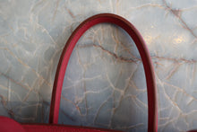 Load image into Gallery viewer, HERMES BIRKIN 35 Graine Couchevel leather Rouge vif □A Engraving Hand bag 700030154

