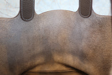 Load image into Gallery viewer, HERMES PICOTIN LOCK ＭＭ Clemence leather Etoupe gray □R Engraving Hand bag 800090140
