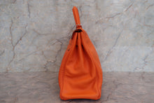 Load image into Gallery viewer, HERMES KELLY 32 Gulliver leather Orange □E Engraving Shoulder bag 700110154
