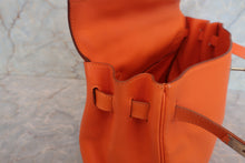 Load image into Gallery viewer, HERMES KELLY 32 Gulliver leather Orange □E Engraving Shoulder bag 700110154
