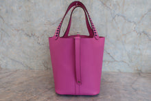 画像をギャラリービューアに読み込む, HERMES／エルメス ピコタンロックMMトレサージュ ヴォーエプソン マグノリア/ブルーサフィール/クレ D刻印 ハンドバッグ 800030153
