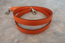 Load image into Gallery viewer, HERMES KELLY 32 Gulliver leather Orange □E Engraving Shoulder bag 700110154
