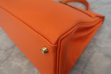 画像をギャラリービューアに読み込む, HERMES／エルメス ケリー32 ヴォーガリバー オレンジ □D刻印 ショルダーバッグ 800020105
