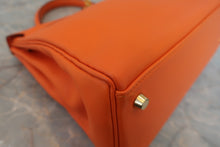 画像をギャラリービューアに読み込む, HERMES／エルメス ケリー32 ヴォーガリバー オレンジ □D刻印 ショルダーバッグ 800020105
