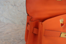 画像をギャラリービューアに読み込む, HERMES／エルメス ケリー32 ヴォーガリバー オレンジ □D刻印 ショルダーバッグ 800020105
