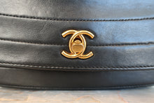 画像をギャラリービューアに読み込む, CHANEL/シャネル ココマークチェーンショルダーバッグ ラムスキン ブラック/ゴールド金具 ショルダーバッグ 800020075
