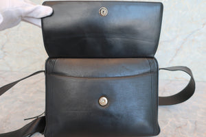 CHANEL CC mark fringe chain shoulder bag Lambskin Black/Gold hadware Shoulder bag 600050188