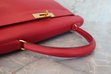 Load image into Gallery viewer, HERMES KELLY 32 Graine Couchevel leather Rouge vif 〇U Engraving Shoulder bag 600080096
