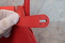 Load image into Gallery viewer, HERMES LINDY 30 Clemence leather Rose jaipur R Engraving Shoulder bag 700110162
