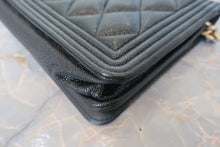 画像をギャラリービューアに読み込む, CHANEL/シャネル ボーイシャネルチェーンウォレット キャビアスキン ブラック/ゴールド金具 ショルダーバッグ 800020038
