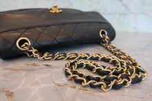 画像をギャラリービューアに読み込む, CHANEL/シャネル マトラッセチェーンショルダーバッグ ラムスキン ブラック/ゴールド金具 ショルダーバッグ 800090201
