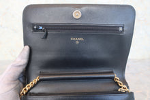 画像をギャラリービューアに読み込む, CHANEL/シャネル ボーイシャネルチェーンウォレット キャビアスキン ブラック/ゴールド金具 ショルダーバッグ 800020038
