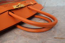 Load image into Gallery viewer, HERMES BIRKIN 35 Vibrato/Box carf leather Orange □H Engraving Hand bag 700110160
