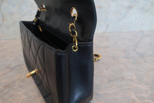 画像をギャラリービューアに読み込む, CHANEL/シャネル ダイアナマトラッセチェーンショルダーバッグ ラムスキン ブラック/ゴールド金具 ショルダーバッグ 700120239
